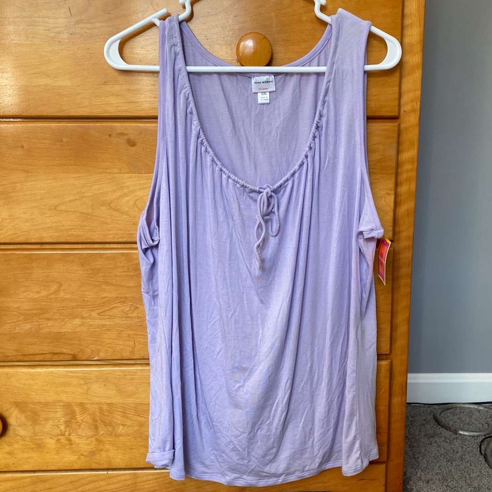 NWT Plus Size Sleeveless Shirt
